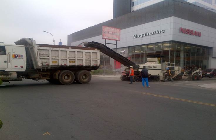 PAVIMENTACION  DE CARRETERAS Y PISTAS
